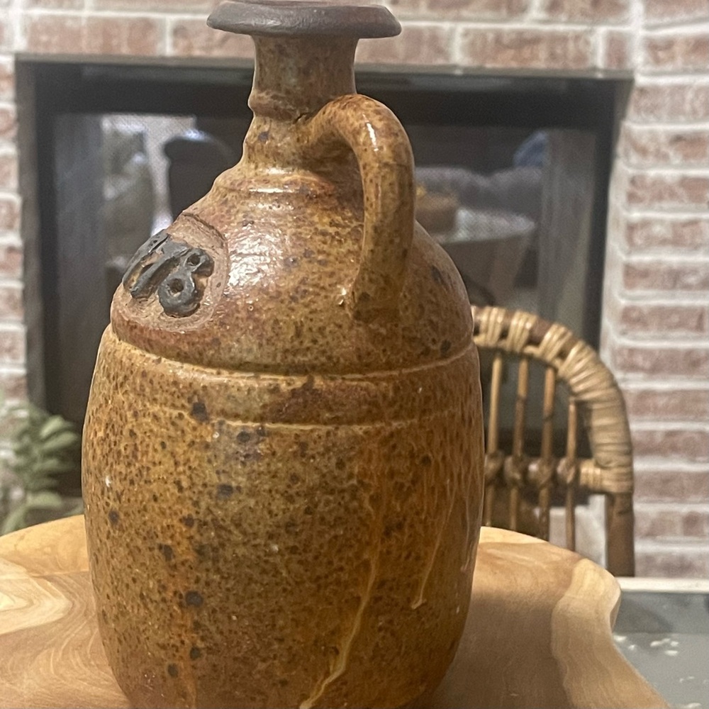 Vintage stoneware jug, 1978, given the embossed date.
Studio pottery! - Picture 6 of 10